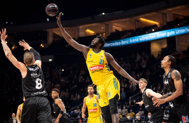 这包括了迈 这包括了迈