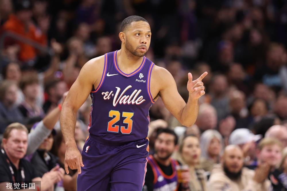 疑是个巨大 疑是个巨大