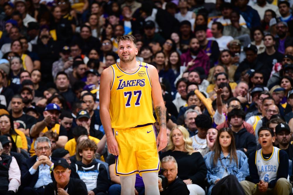 道路上前行 道路上前行